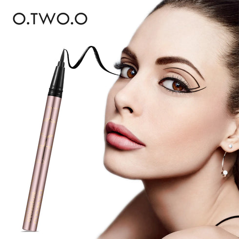 O.TWO.O Precision Cat Eye Liner